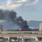 Пожар избухна в изоставено хале в столичния квартал „Дружба“