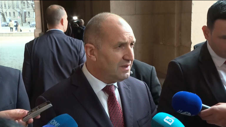 Румен Радев пак разпалва страхове от въвеждането на еврото