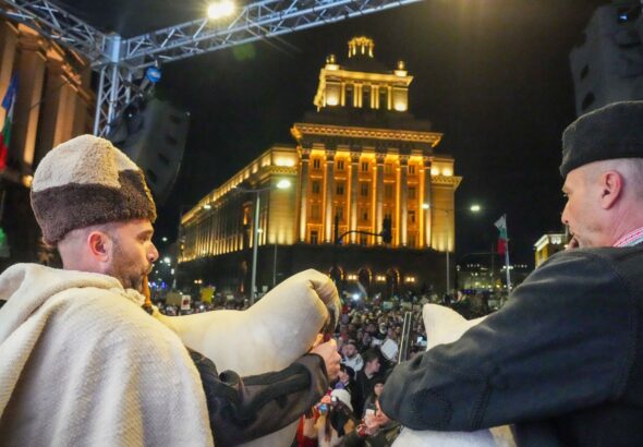 Да браниш демокрация е висш акт на родолюбие