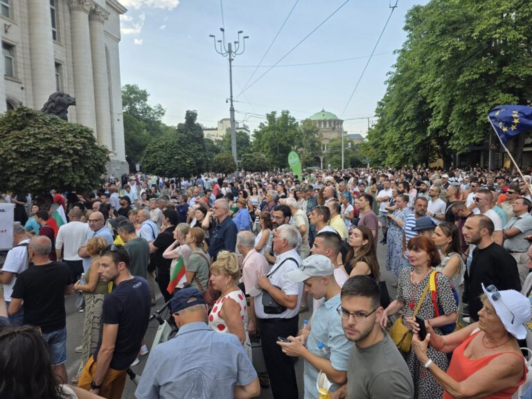 Протестът срещу Борислав Сарафов ще "окупира" Орлов мост