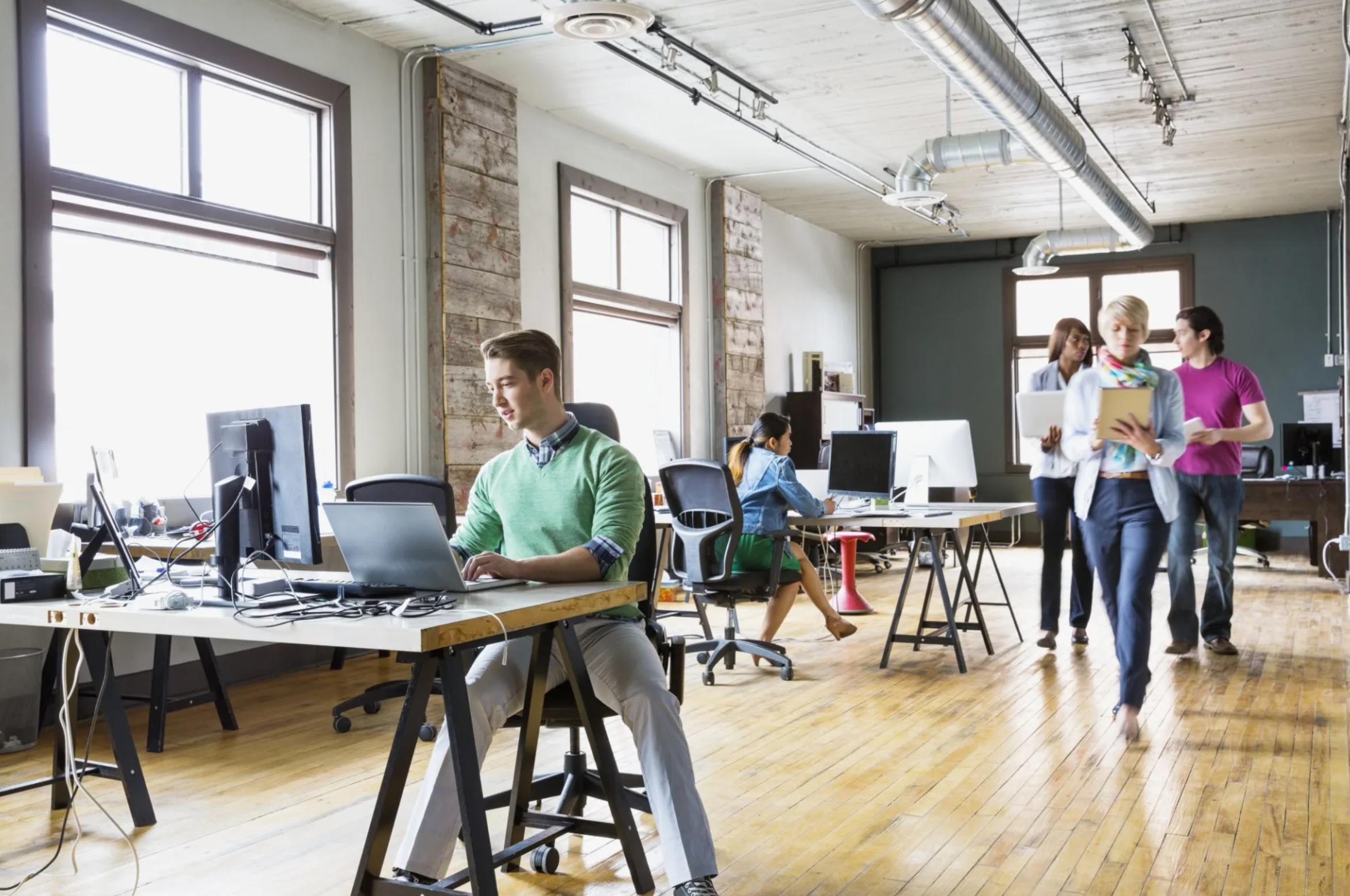 Работещите на Нова година ще получат по-ниско заплащане от тези на 1 януари