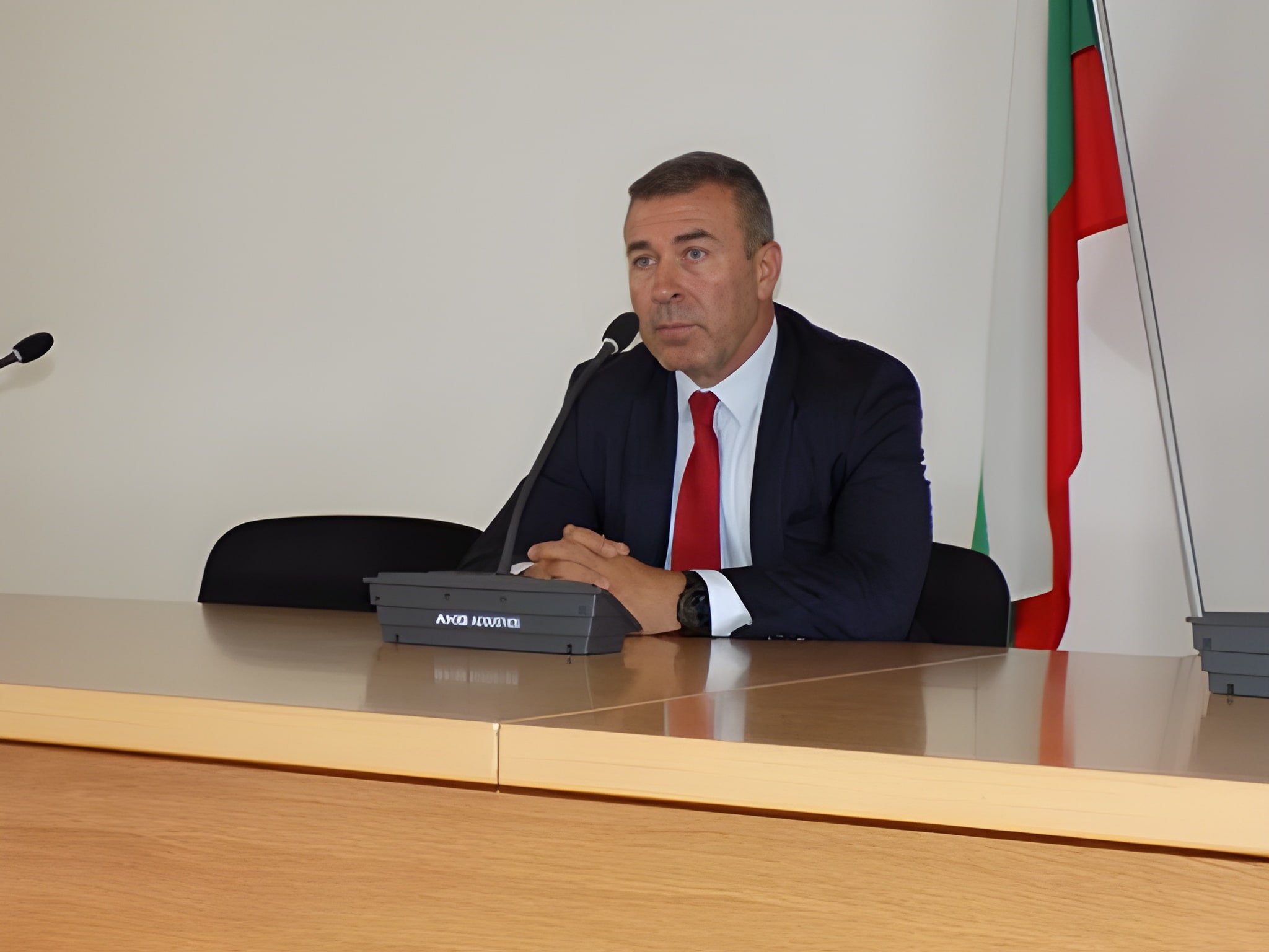 Мирослав Рашков говори за менискуса на заместника си и за фишовете си от КАТ вместо за Петрохан