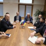 Зеленски се срещна с Радев и предложи България да участва в програмата за дронове на Украйна