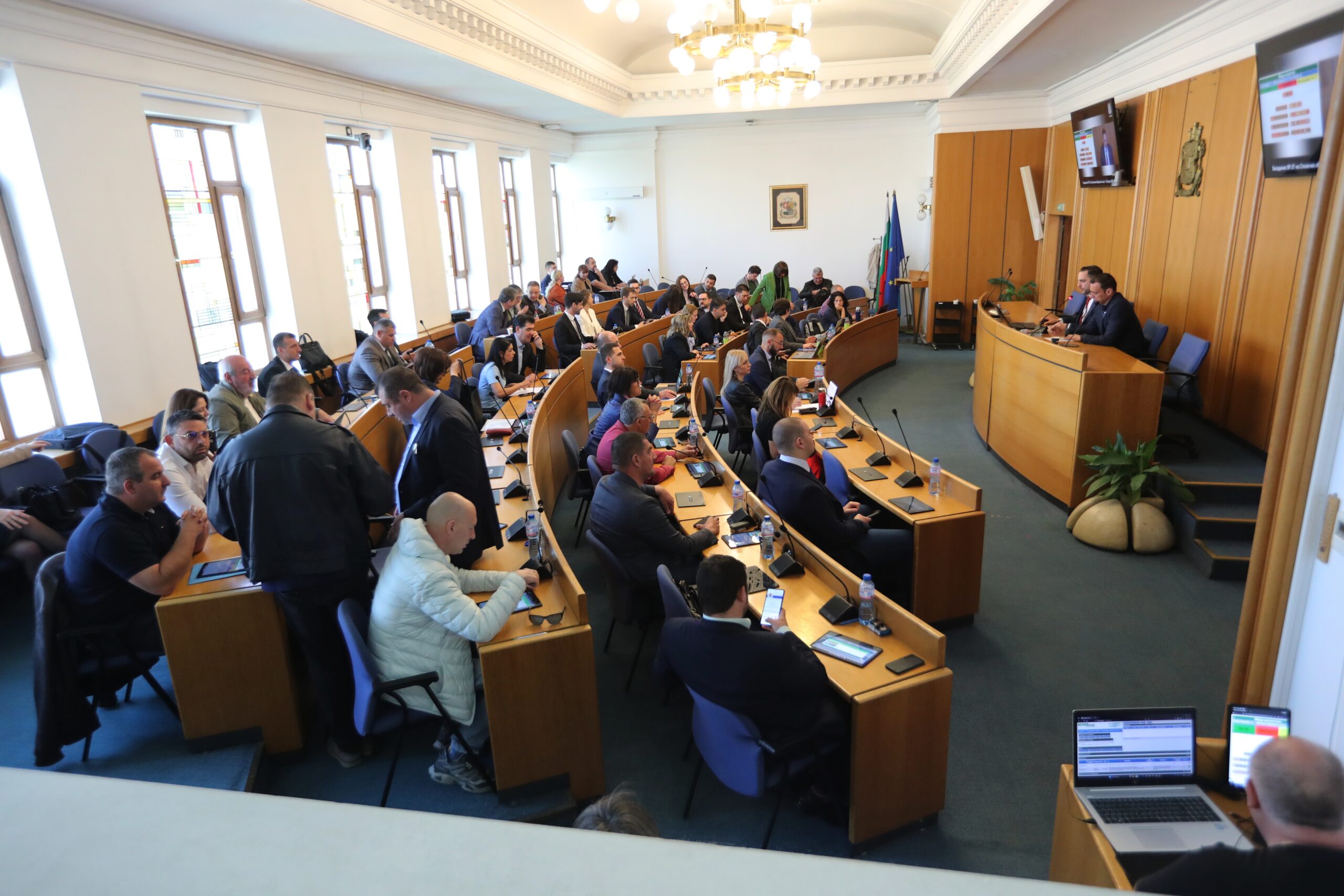 "22 етажа корупция" или как Общинският съвет одобри строежа на 75-метрова сграда в “Младост”