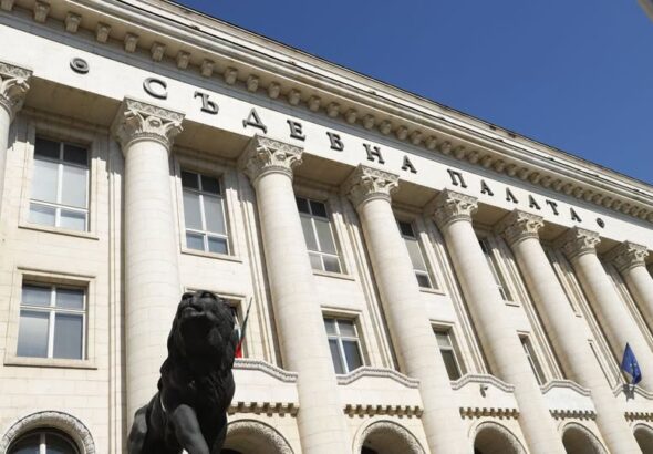 След сигнал за бомба в Съдебната палата - не са открити съмнителни предмети, делата са възобновени (Обновена)