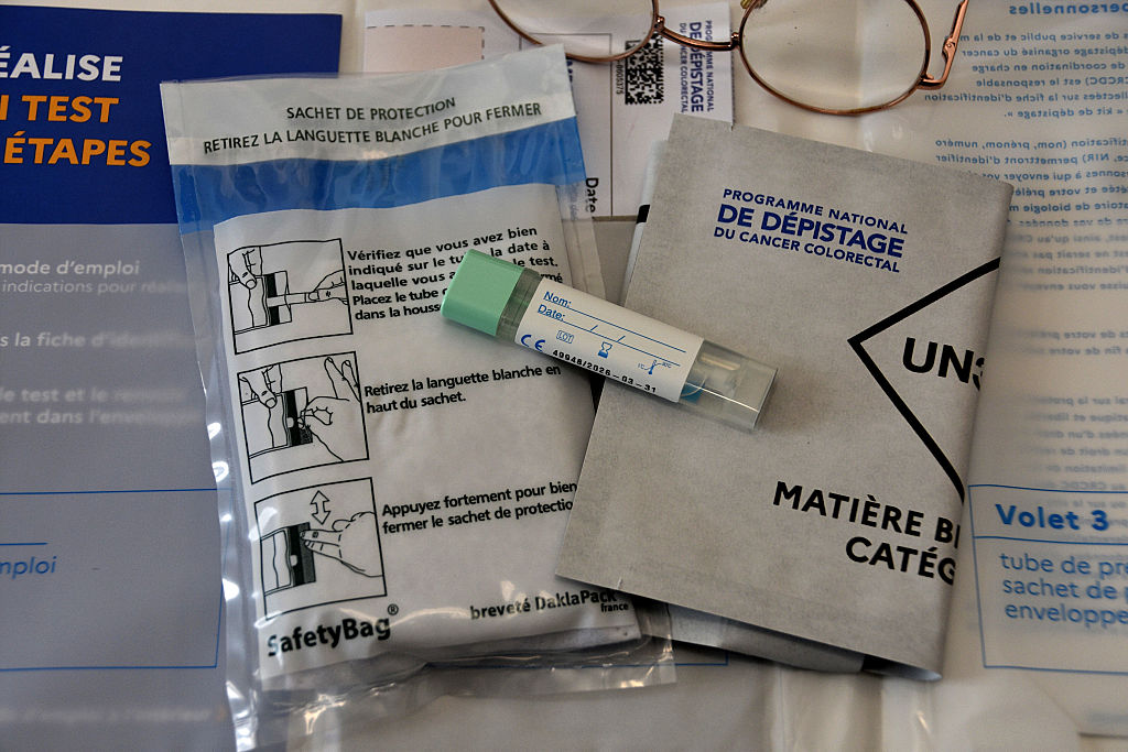 Защо България плати за скъпи тестове за рак, а скринингът не може да започне