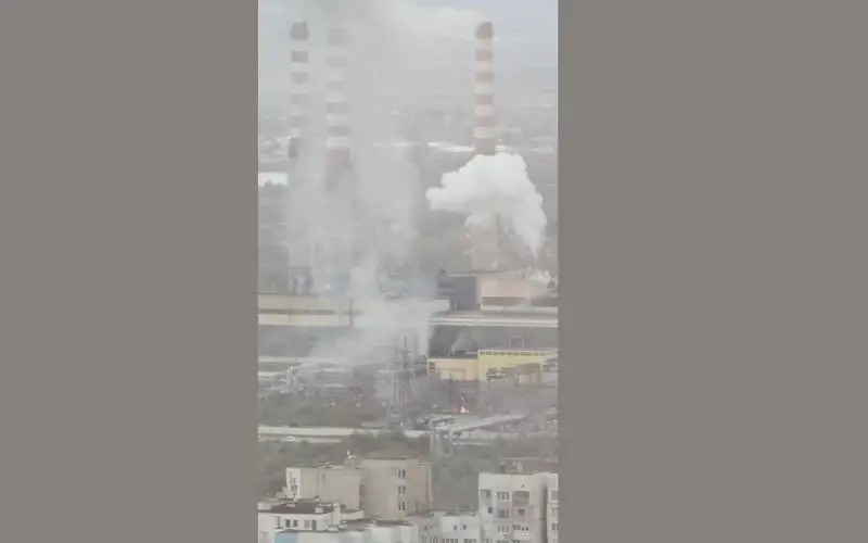 Късо съединение предизвика силно задимяване в ТЕЦ "София-изток"
