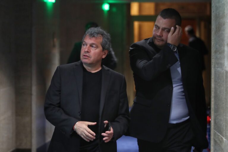 ДПС, ИТН и "Възраждане" залепиха етикет "Петрохан" на новия кабинет