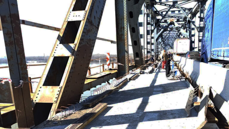 Затварят "Дунав мост” за пет часа заради авариен ремонт