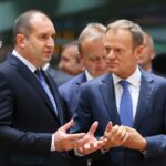 Европейците вече не вярват в САЩ. Българите - донякъде и в ЕС. Поуката е от Боб Дилън