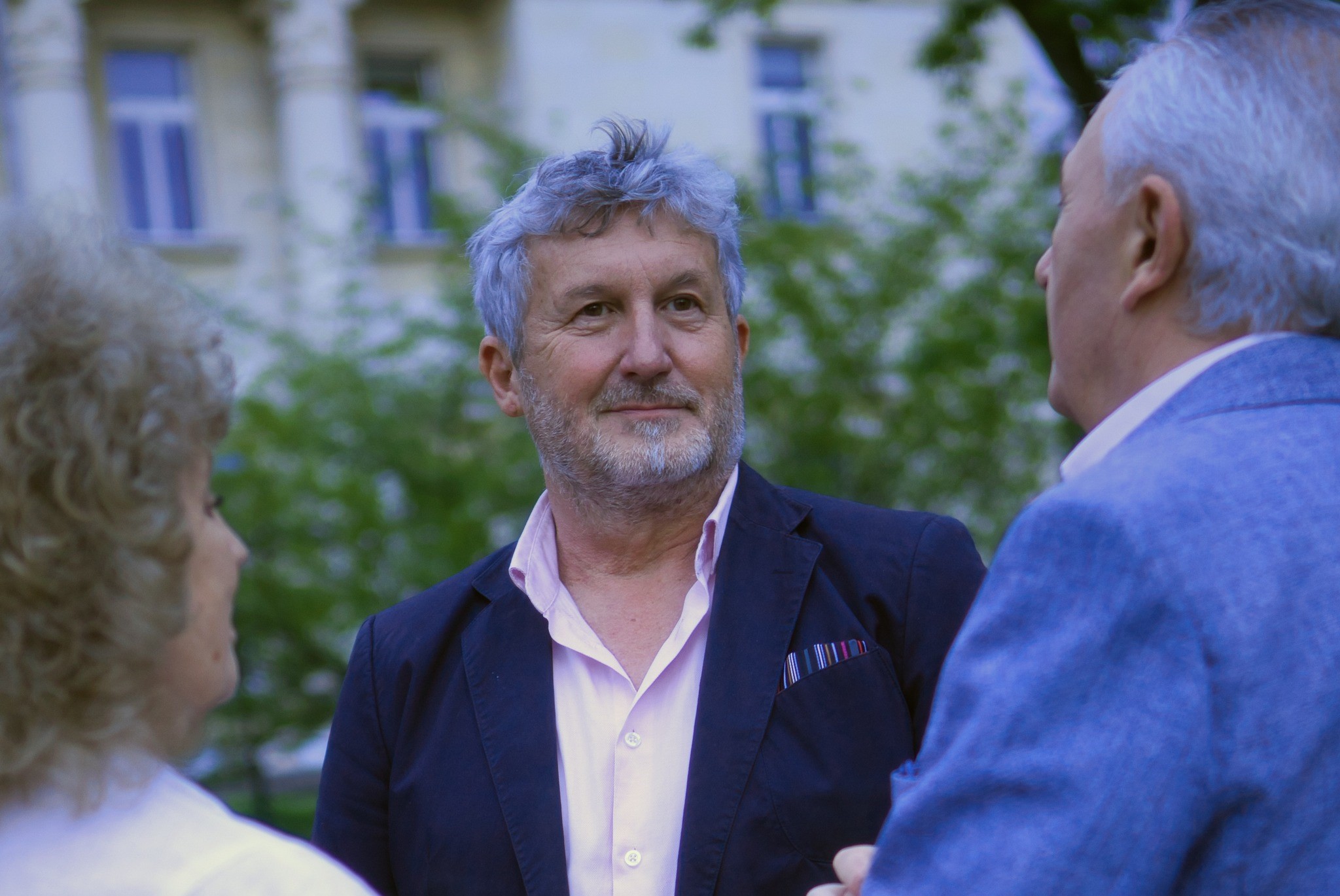 Кметът на "Оборище": Хора молеха МВР да спре трошенето в офиса на ГЕРБ, полицаите не помръднаха