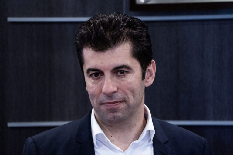 Съдът върна обвинението срещу Кирил Петков и Божидар Божанов заради съществени грешки