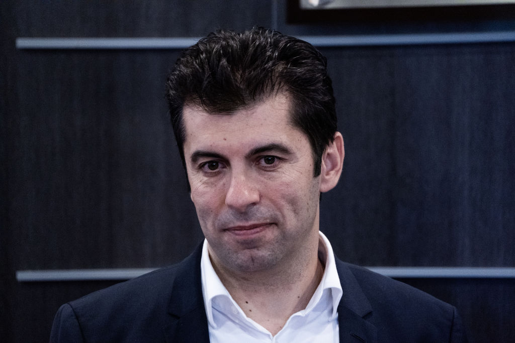 Съдът върна обвинението срещу Кирил Петков и Божидар Божанов заради съществени грешки