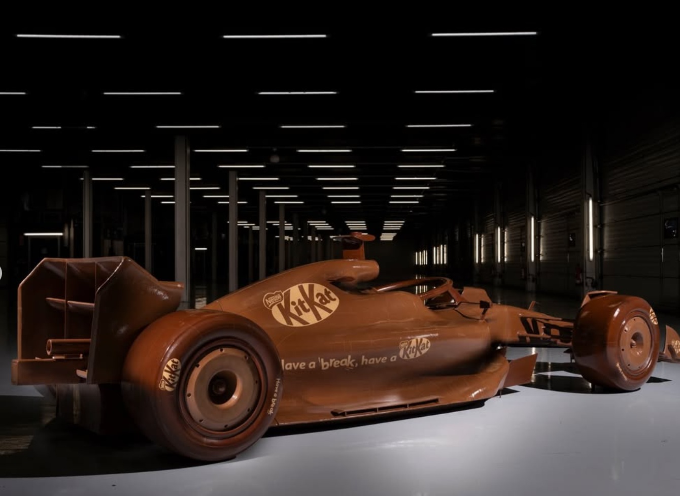 12 тона шоколад KitKat изчезна без следа по време на доставка в Европа