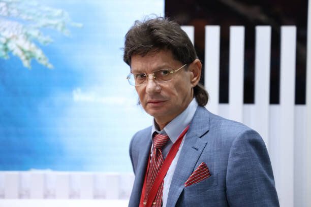 Съоснователят на „Лукойл“ е продал своя дял обратно на компанията