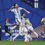 Аржентина оцеля в луд мач и след обрат от 0:2