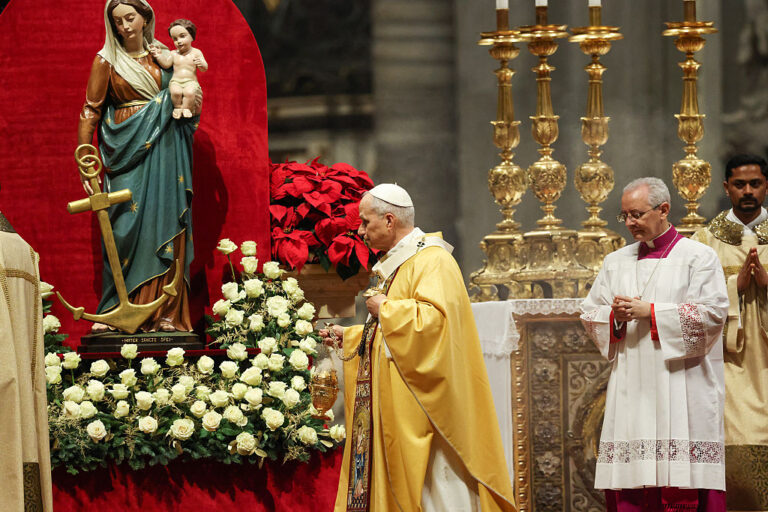 Папа Лъв XIV: На земята няма място за Бога, ако няма място за човека