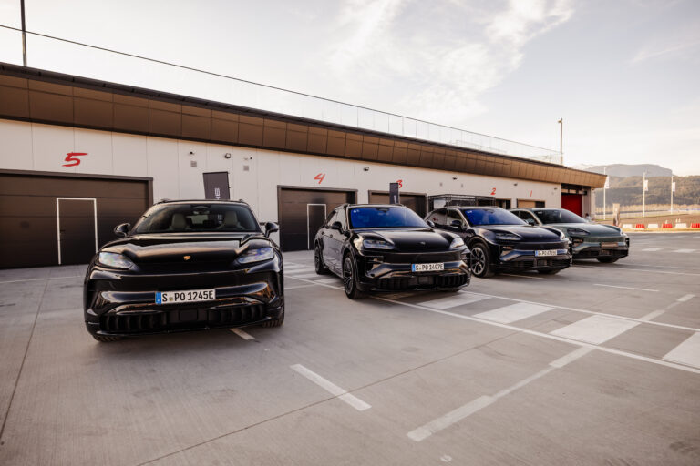 Cayenne Turbo Electric - на върха на хранителната верига