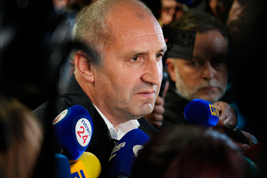 Вотът в чужбина според ЦИК: Радев бие ПП-ДБ, "Възраждане" се топи