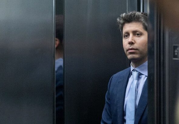 FT: OpenAI води преговори да даде 5% дял от компанията на американското правителство