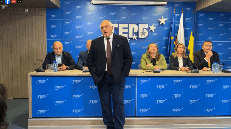 Борисов нареди на Желязков да "преформатира" кабинета, иска оставката на Наталия Киселова