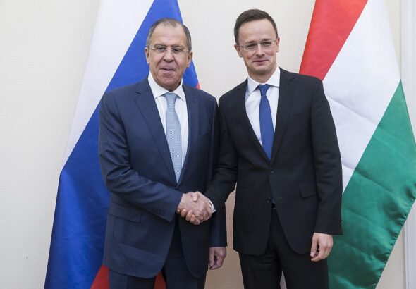 Още един запис уличава министър на Виктор Орбан в изнасяне на документи от ЕС към Москва