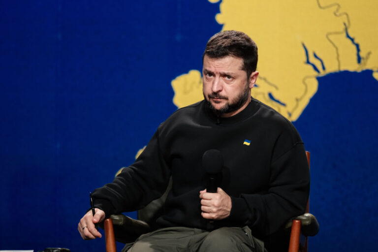 Зеленски е готов да приключи войната, като неокупираните части на Украйна влязат в НАТО