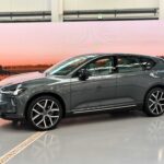 Volvo EX60 дебютира в София в самолетен хангар и това не е случайно
