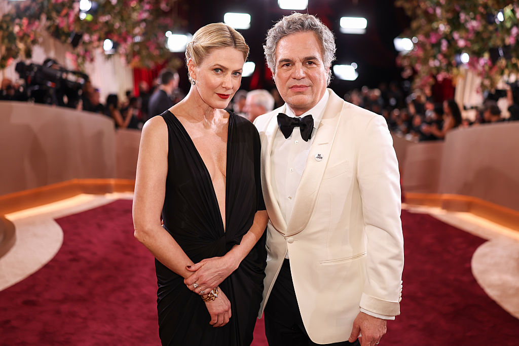 Защо звездите на "Златните глобуси" носеха значки "BE GOOD"