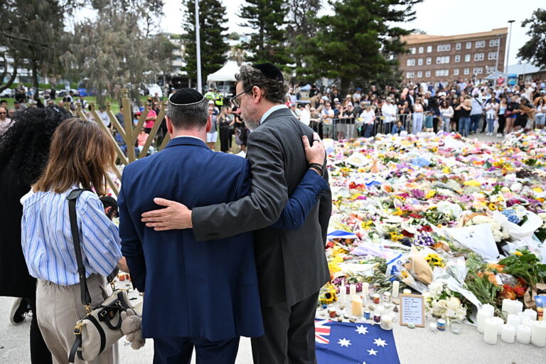 Кървавата атака в Сидни по време на Ханука е била вдъхновена от „Ислямска държава“