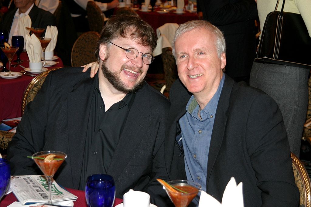 Невероятната история как Джеймс Камерън спасява бащата на Гийермо дел Торо