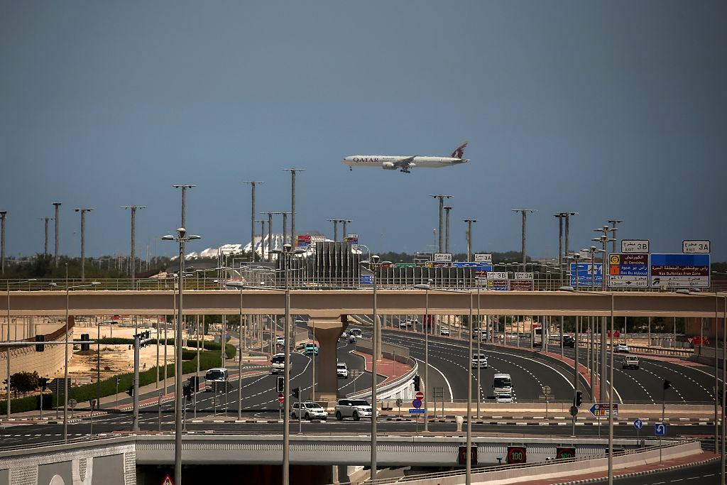 Катар възобновява полетите на чуждестранни авиокомпании