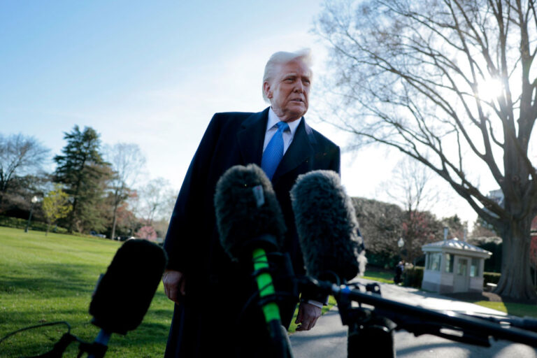 Тръмп разговаря с Путин и обяви, че войната в Иран ще свърши "много скоро"