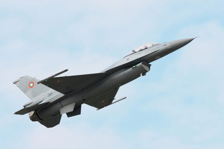 САЩ разрешиха продажбата на ново въоръжение за българските F-16 за близо 1 млрд. долара