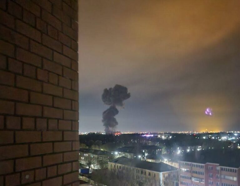 12 души са загинали при експлозия във военен завод в Русия