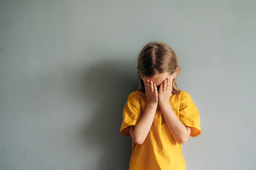 “Случаят Каблешково”: Детето, пострадало от насилие, остава в детската градина при самостоятелна форма на обучение