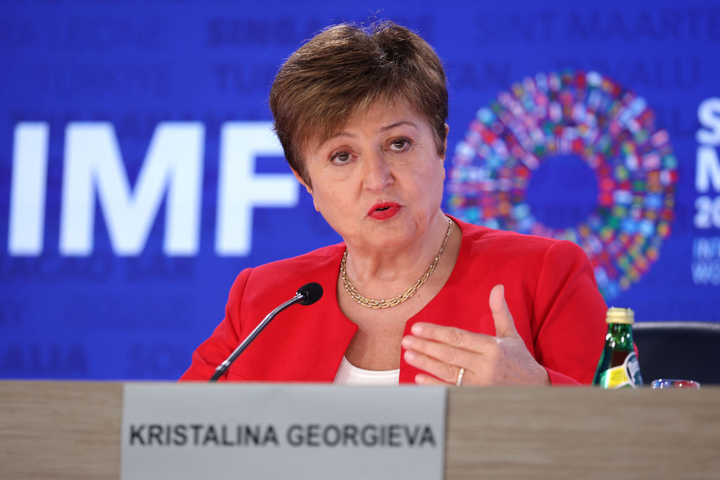 МВФ обяви рязко понижение на прогнозите си за икономически растеж в редица страни