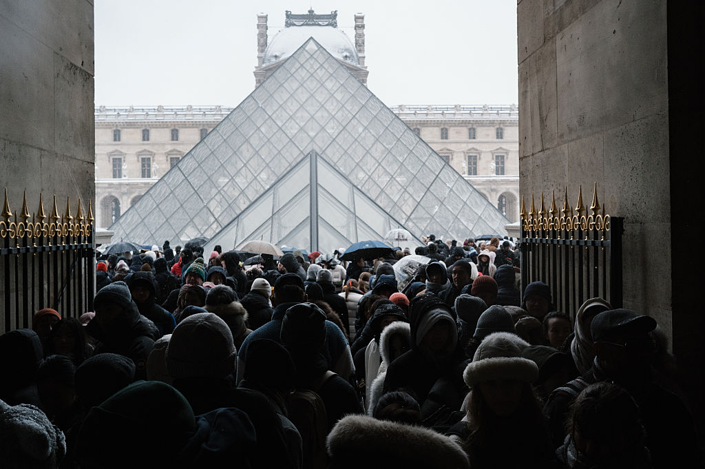 "Измамите са неизбежни", или как Лувърът реагира на 10 млн. евро щети от билети менте