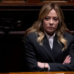 Мелони се дистанцира от Тръмп в опит да стабилизира управлението си