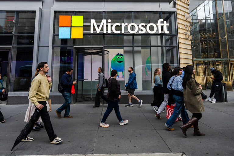 Хакерска атака срещу Microsoft засегна Агенцията за ядрени оръжия на САЩ