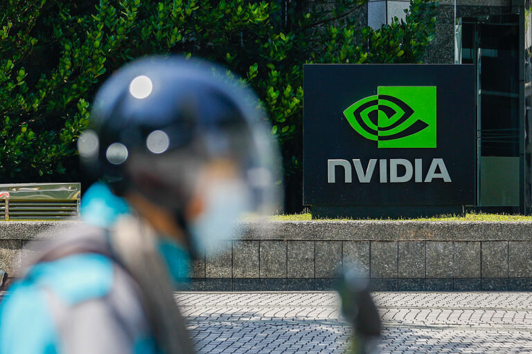 Китай наказва Nvidia заради обида от американски министър