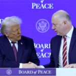 Кабинетът в оставка ще участва в среща на Съвета за мир в деня, в който властта в България се сменя