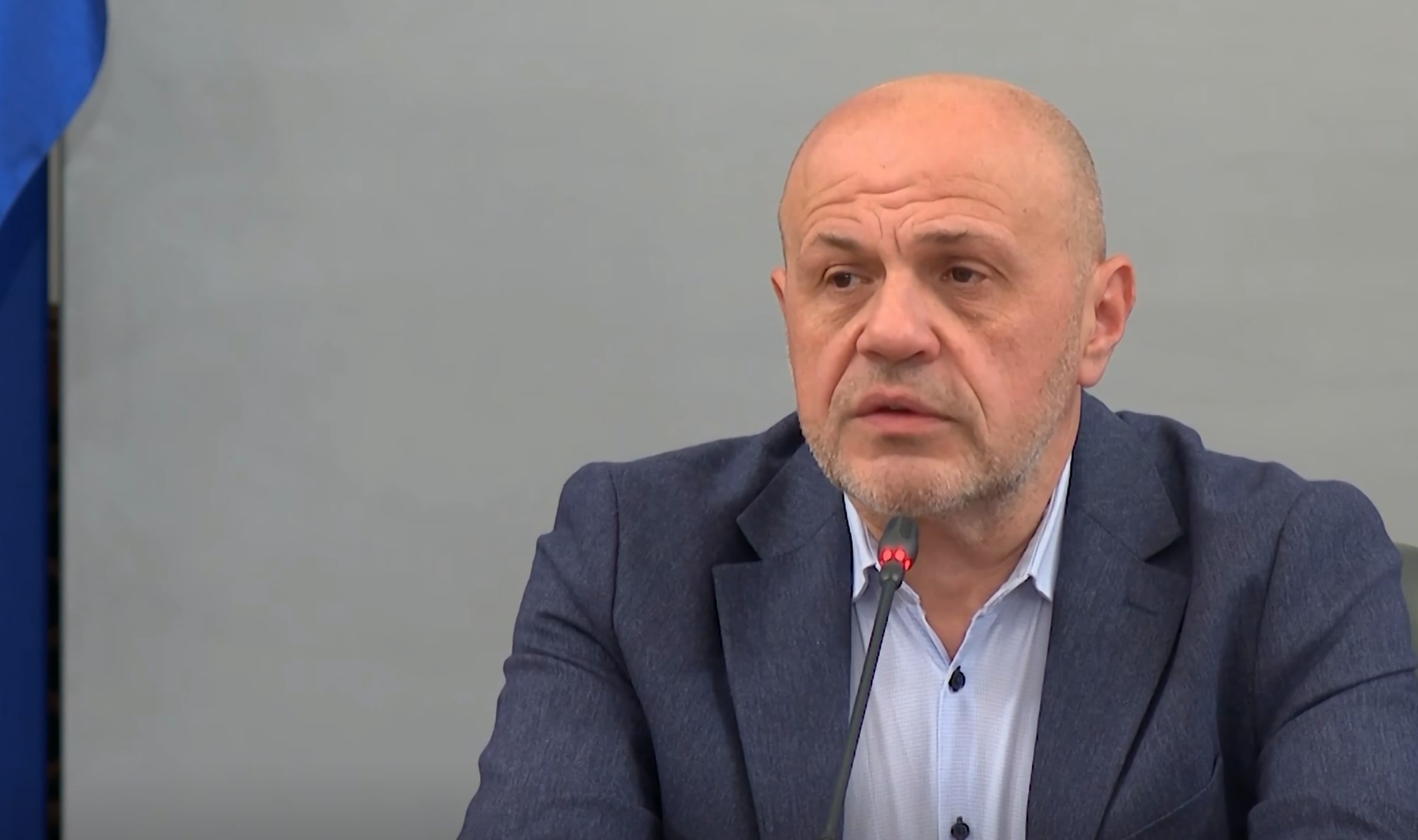 Вицепремиерът Томислав Дончев също ще одобрява евентуална продажба на "Лукойл" освен ДАНС