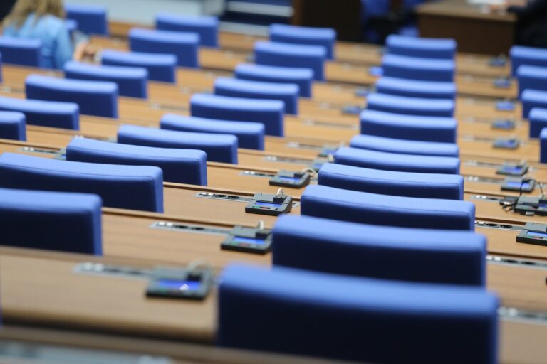 Депутатите възстановиха КПК, за да спасят 250 млн. евро от Брюксел