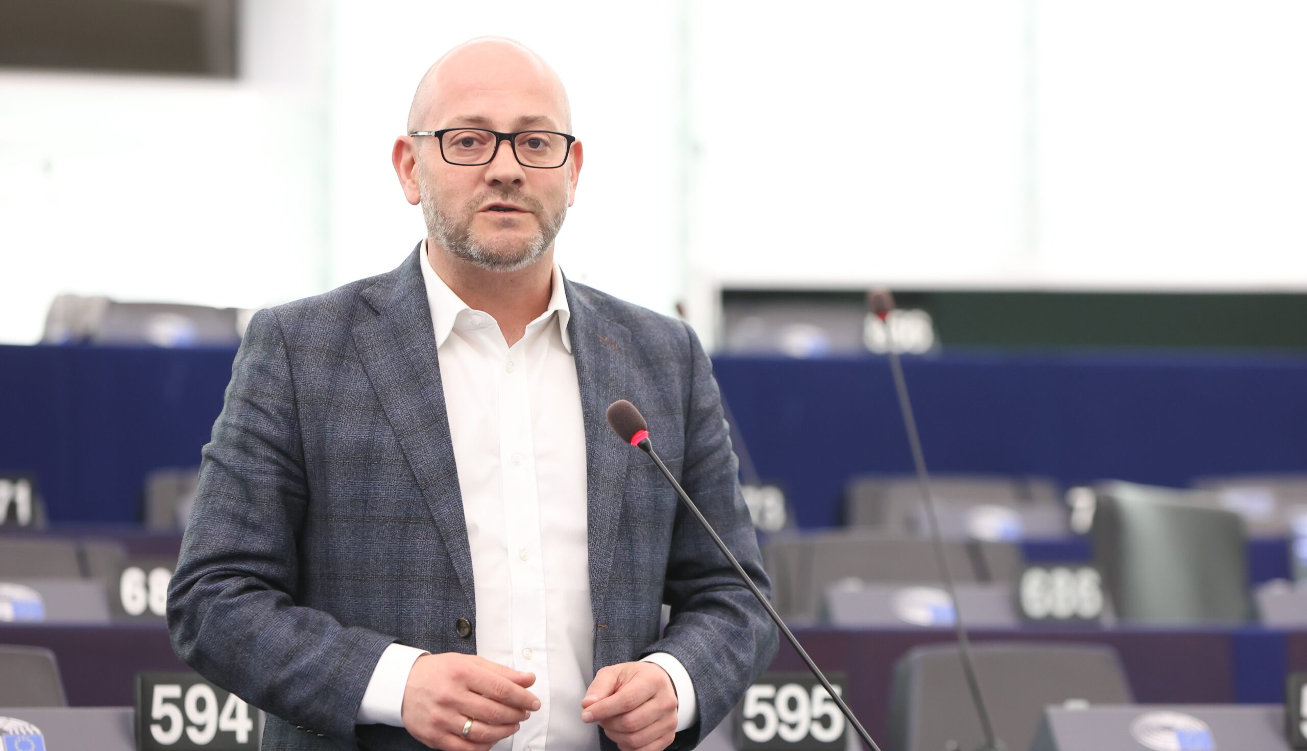 И ЕНП е сезирана заради ареста на Благомир Коцев. "Рано или късно ГЕРБ ще са следващите жертви на Пеевски"