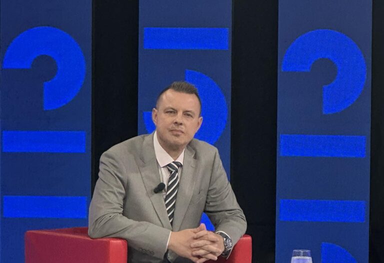 Секс записи от "суинг" парти разклатиха образа на чешкия консерватор Индржих Райхъл