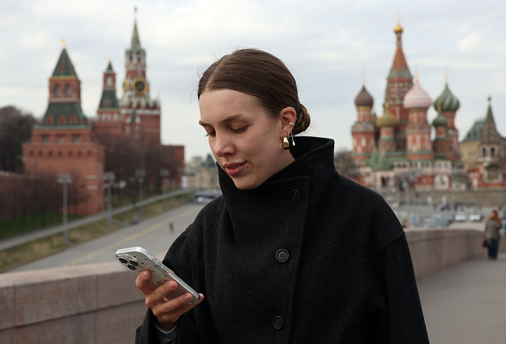 Русия искаше да спре Telegram и VPN-услугите. Накрая блокира банковата си система