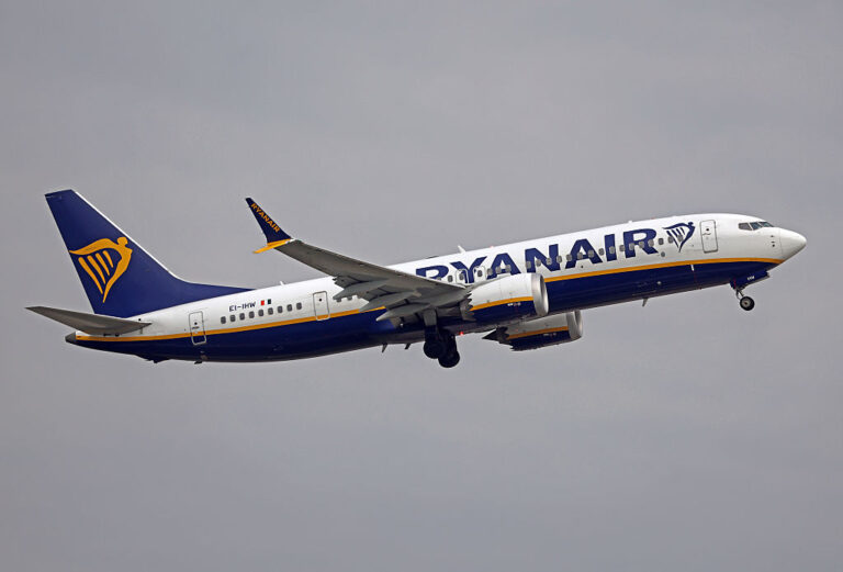 Фалшив сигнал до 112 е довел до ескорт с изтребители на полет на Ryanair от София до Лондон