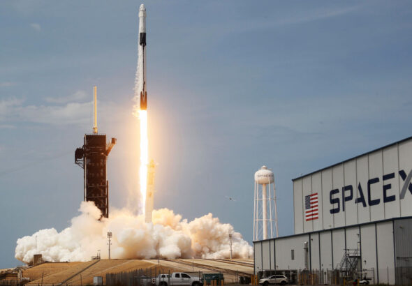 Светът се готви за борсовия дебют на SpaceX - най-скъпото IPO в историята