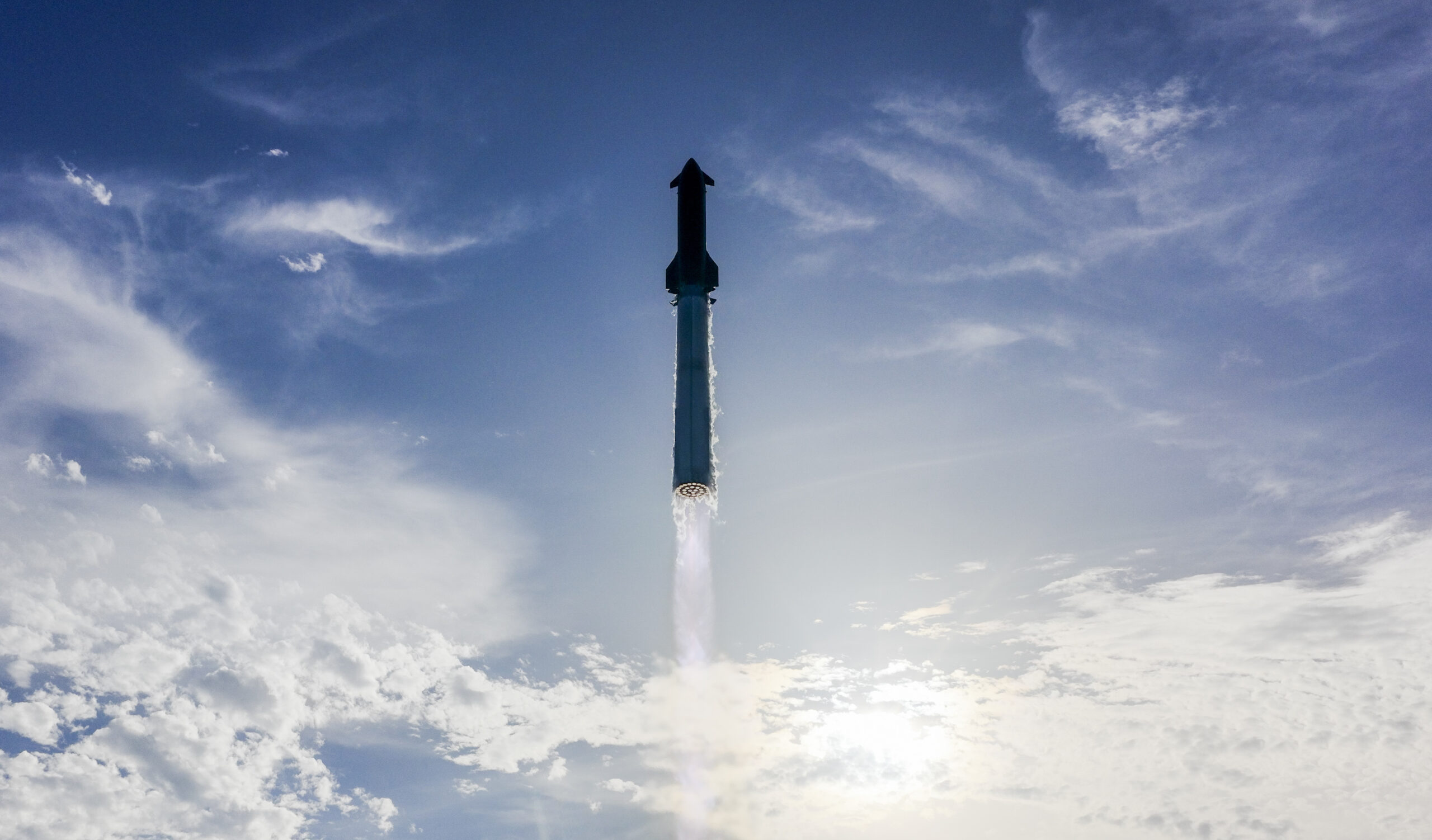 SpaceX най-после проведе успешен тест на мегаракетата Starship